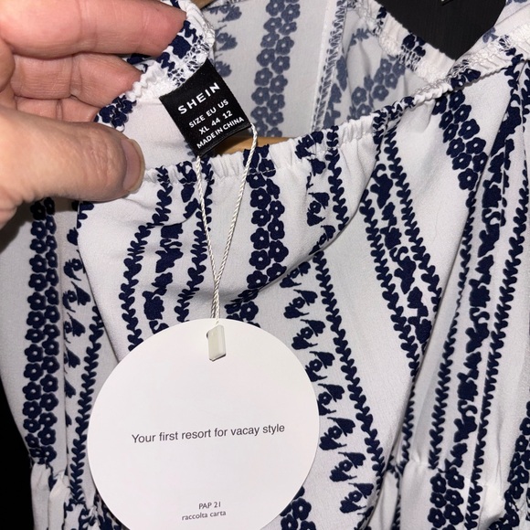 SHEIN White and Navy Floral Striped Strapless Jumpsuit Elastic Ankle XL NWT - Picture 4 of 5